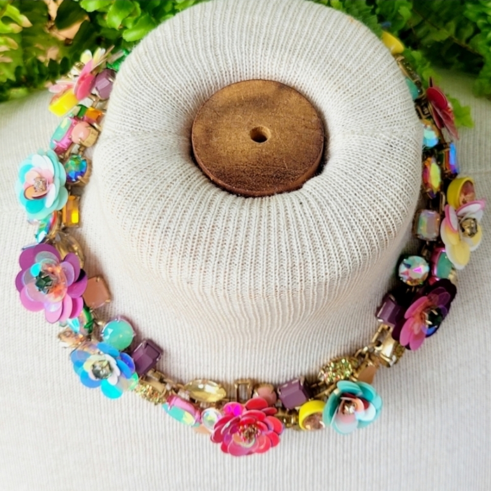 HTF J. Crew Blooming Sequin Paillete Brulee Necklace - Picture 2 of 7